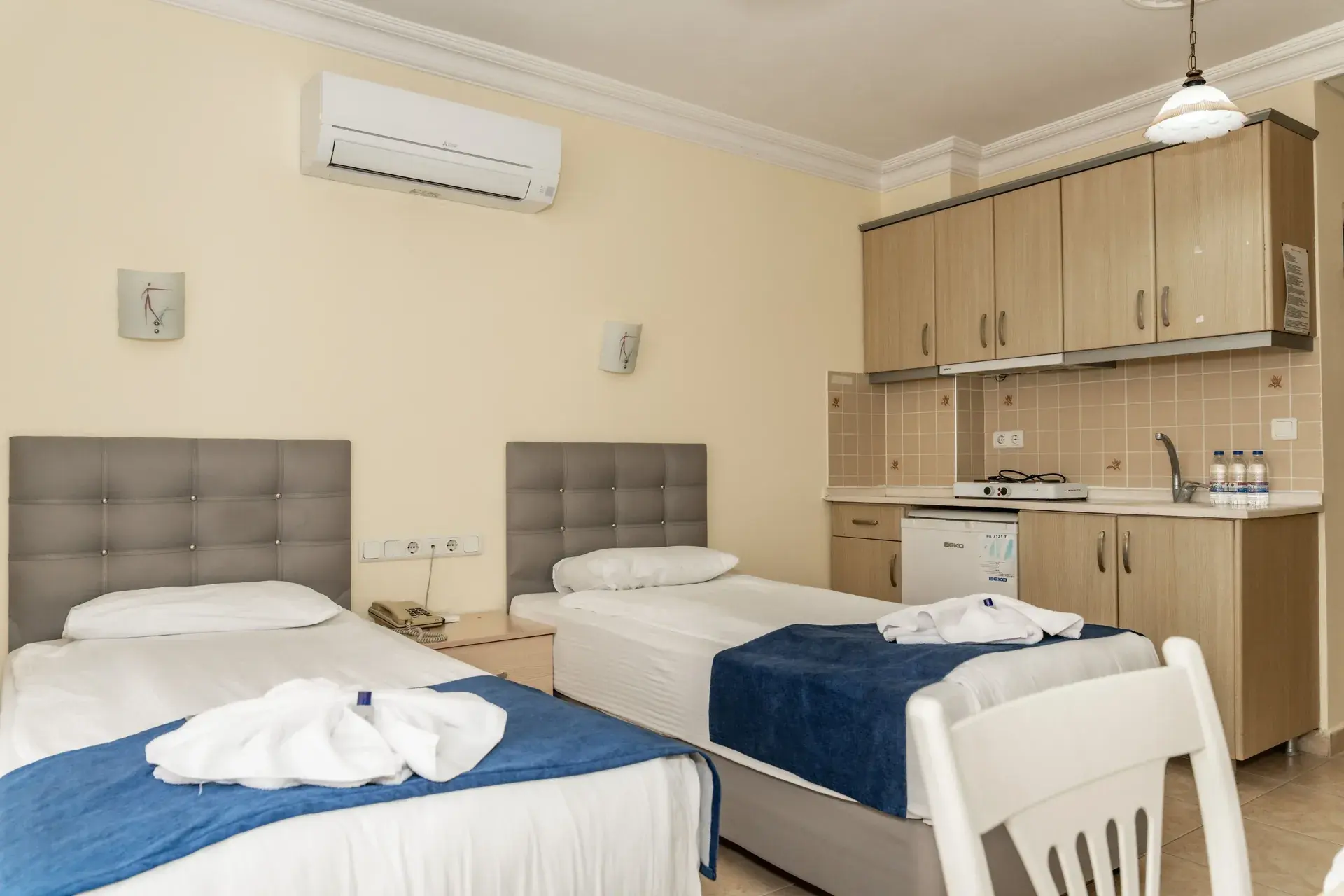 Triple room